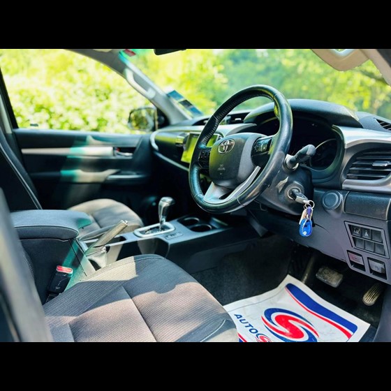 2018 Toyota Hilux 2.4D4D Icon Double Cab Pickup Image 6