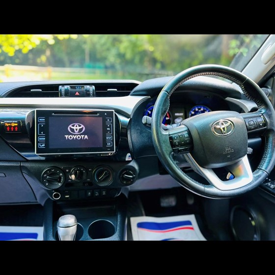 2018 Toyota Hilux 2.4D4D Icon Double Cab Pickup Image 7