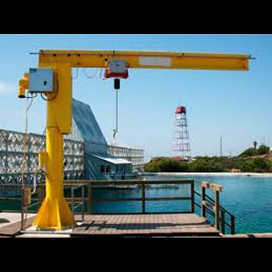 Quay / Pier Mounted Crane Image